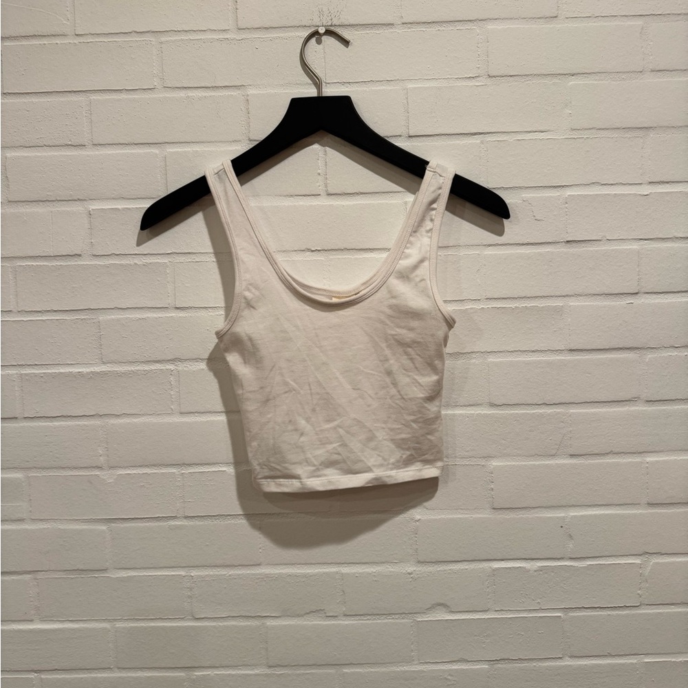La Hearts Cream Crop Tank Top Fitted Style